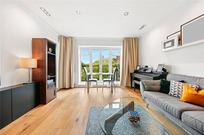 3 Bedroom Apartment For Sale In Island Row, E14