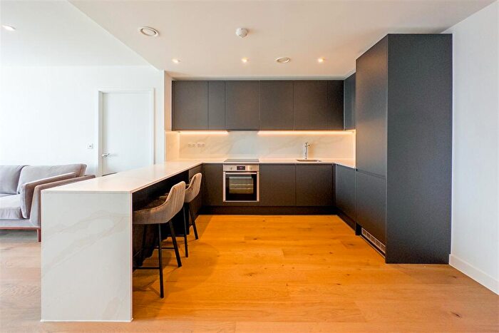 2 Bedroom Apartment To Rent In Viadux, M1