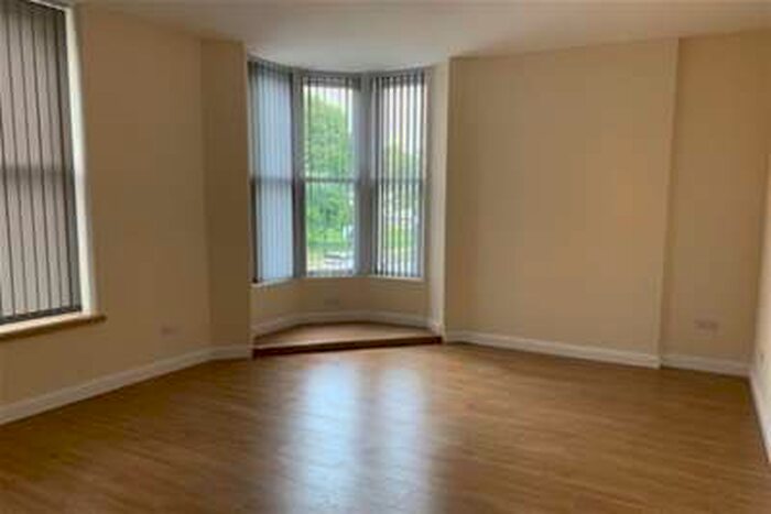 1 Bedroom Flat To Rent In Whiffens Avenue, ME4