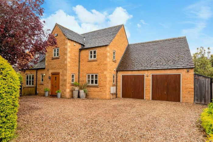 4 Bedroom Detached House For Sale In Station Road, Chipping Campden, GL55