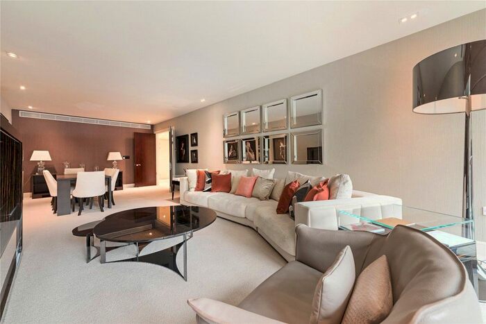 2 Bedroom Flat To Rent In The Knightsbridge Apartments, Knightsbridge, London, SW7