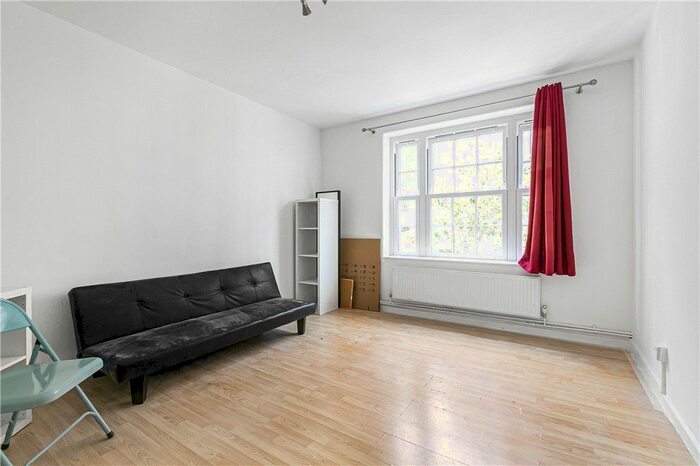 3 Bedroom Flat To Rent In Hortensia Road, London, SW10