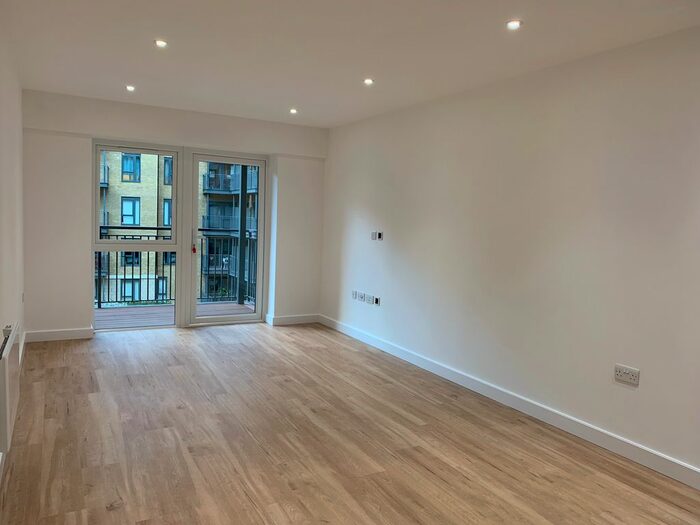 1 Bedroom Flat To Rent In Aerodrome Road, London, NW9