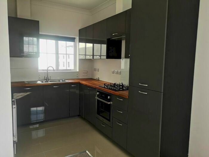 1 Bedroom Flat To Rent In Carlton Crescent, Southampton, SO15