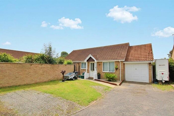 2 Bedroom Detached Bungalow For Sale In Lynne Close, Kirby Cross, CO13