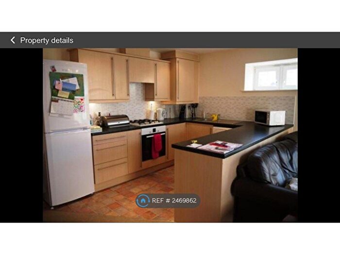 2 Bedroom Flat To Rent In Whitehall Close, Borehamwood, WD6