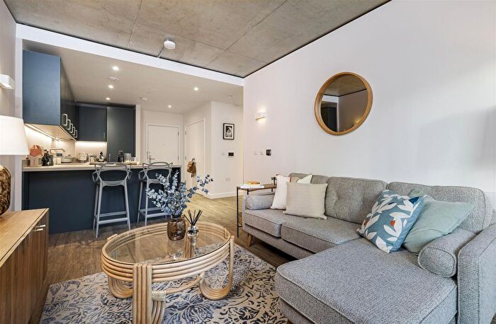 1 Bedroom Flat To Rent In Repton Gardens, Wembley Park, HA9