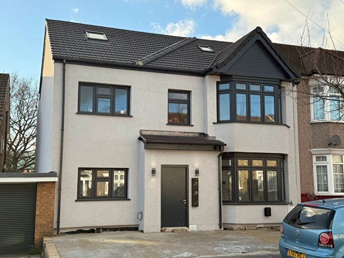 1 Bedroom Flat To Rent In Ilford, IG2