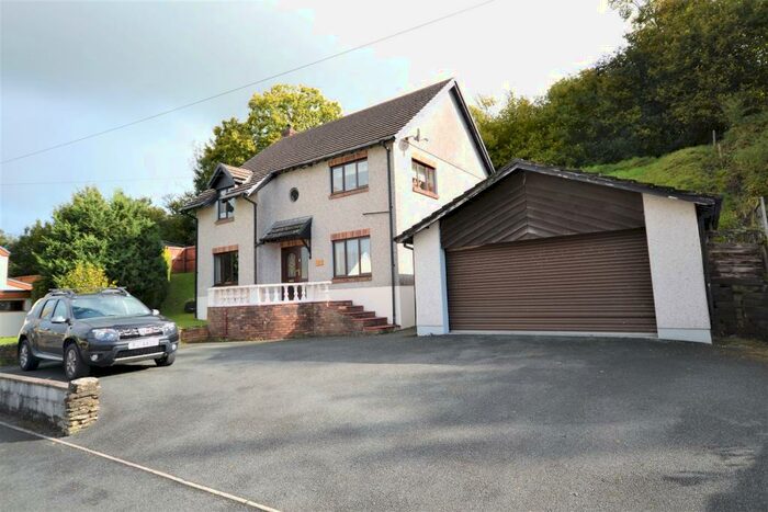 4 Bedroom Detached House For Sale In Llanddowror, St Clears, SA33