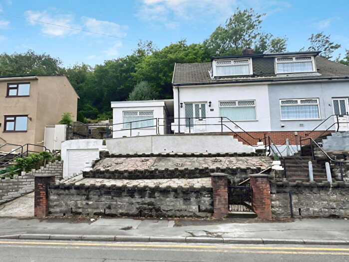 3 Bedroom Semi-Detached House For Sale In Shelone Road, Neath, SA11