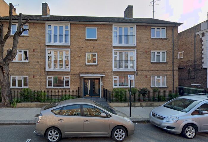 3 Bedroom Flat To Rent In Willes Road, London, NW5