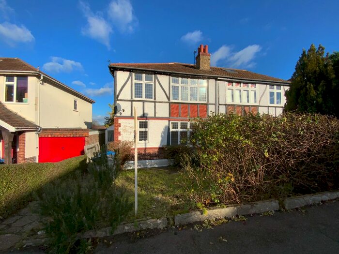 4 Bedroom Semi-Detached House To Rent In The Ridings, Surbiton, KT5