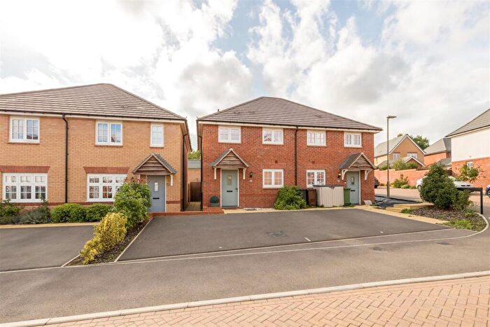 2 Bedroom Semi-Detached House For Sale In Further Wore, Radley, OX14