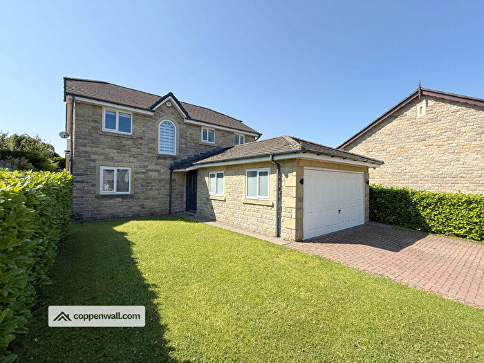 4 Bedroom Detached House To Rent In Hollinview Close, Reeds Holme, Rossendale, BB4