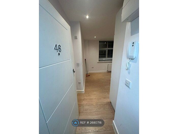 1 Bedroom Flat To Rent In Buckingham Street, Aylesbury, HP20