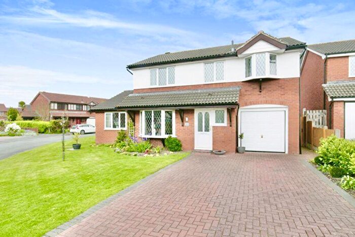 4 Bedroom Detached House For Sale In Queens Gardens, Llandudno, LL30