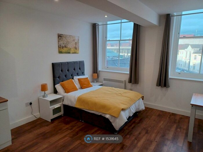 Studio To Rent In The Webberley, Stoke-On-Trent, ST1