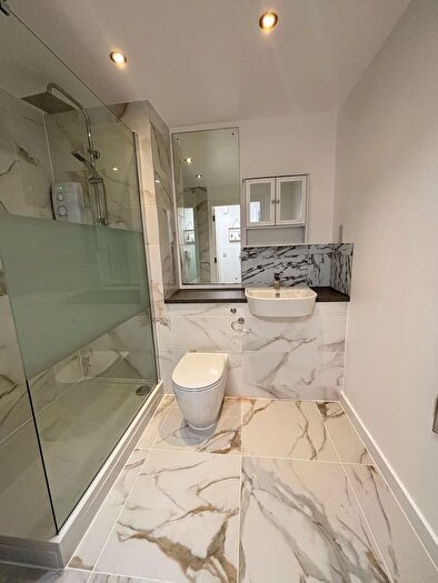 1 Bedroom Flat To Rent In Hudson Court, Broadway, Salford, Lancashire, M50