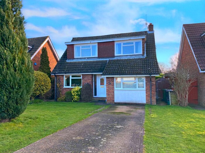 4 Bedroom Detached House To Rent In Chessfield Park, Little Chalfont, Buckinghamshire HP6