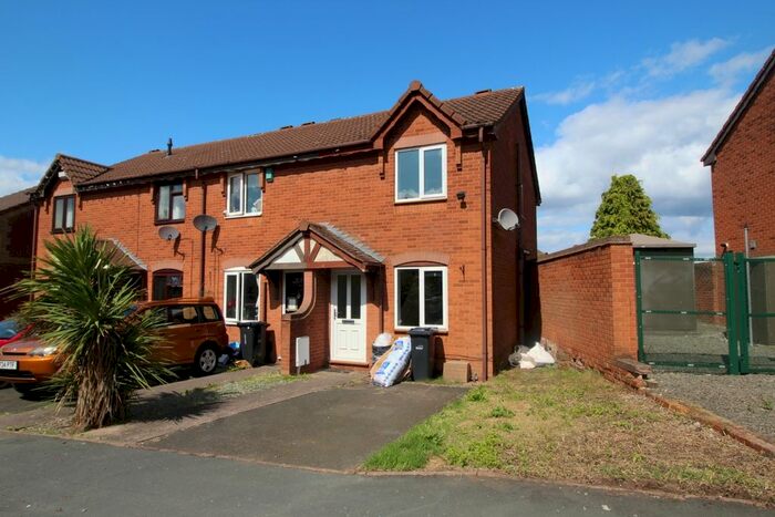 2 Bedroom Semi-Detached House To Rent In Cromwell Street, Dudley, West Midlands, DY2