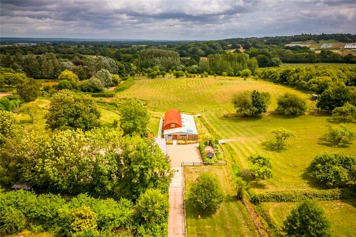 5 Bedroom Detached House For Sale In School House Lane, Tonbridge, TN12