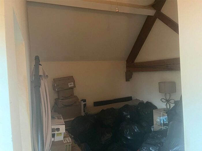 1 Bedroom Apartment For Sale In Beaconsfield House, Off Bennett Lane, Halifax, HX3