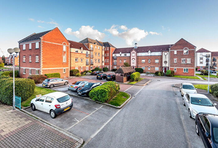 2 Bedroom Apartment To Rent In Flat Plimsoll Way, Victoria Dock, HU9