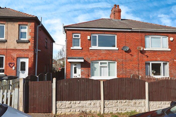 3 Bedroom House To Rent In Birkwood Avenue, Cudworth, Barnsley, S72
