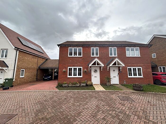 3 Bedroom Semi Detached House For Sale In Staplehurst, Kent, TN12