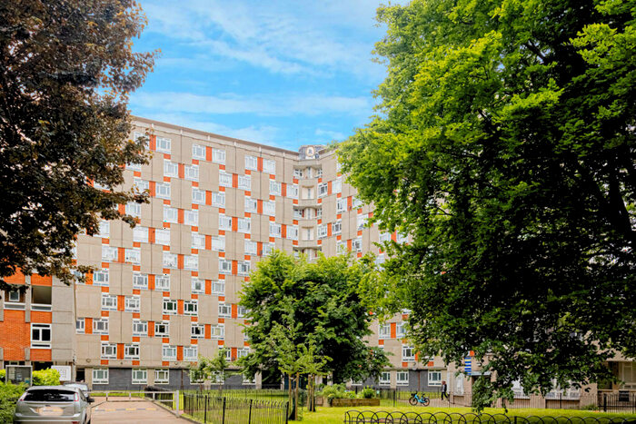 1 Bedroom Flat To Rent In George Loveless House, Diss Street, E2