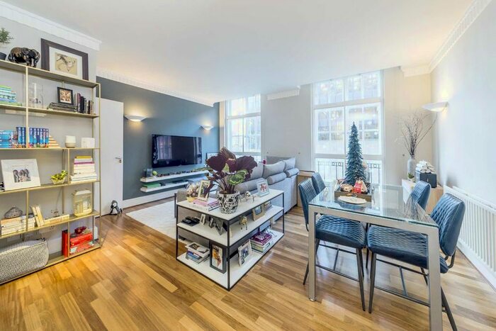 2 Bedroom Flat To Rent In Russell Square, London, WC1B