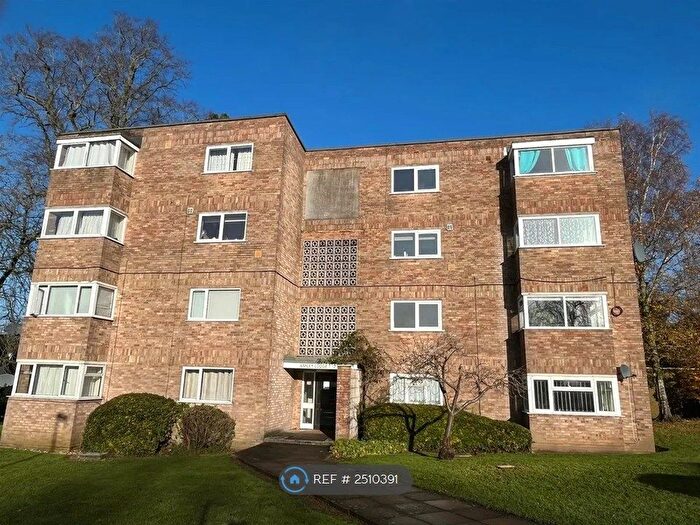 2 Bedroom Flat To Rent In Frescade Crescent, Basingstoke, RG21