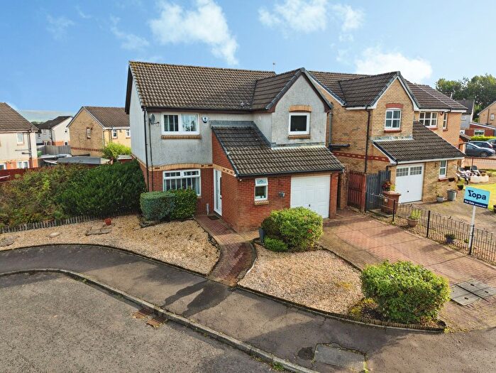 4 Bedroom Detached House For Sale In Briarcroft Place, Glasgow, G33