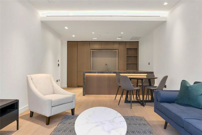 2 Bedroom Flat To Rent In Portugal Street, Clerkenwell, London, WC2A