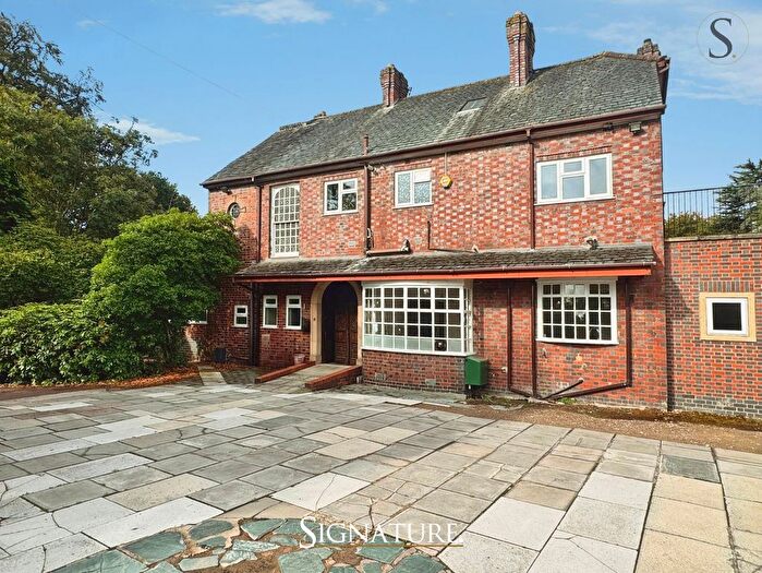4 Bedroom Semi-Detached House To Rent In Birstall Road, Birstall, LE4