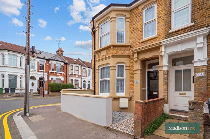 3 Bedroom End Terrace House For Sale In First Avenue, Walthamstow, E17