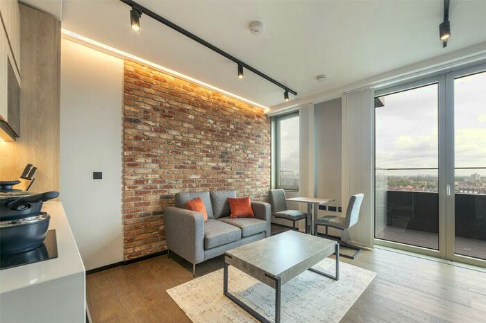 Apartment To Rent In Hewett Street, London, EC2A
