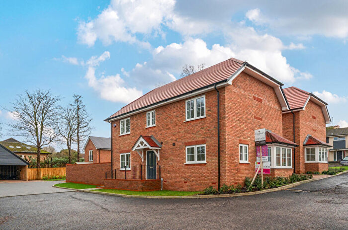 3 Bedroom Detached House For Sale In Beacon Bottom, Park Gate, Southampton, Hampshire, SO31