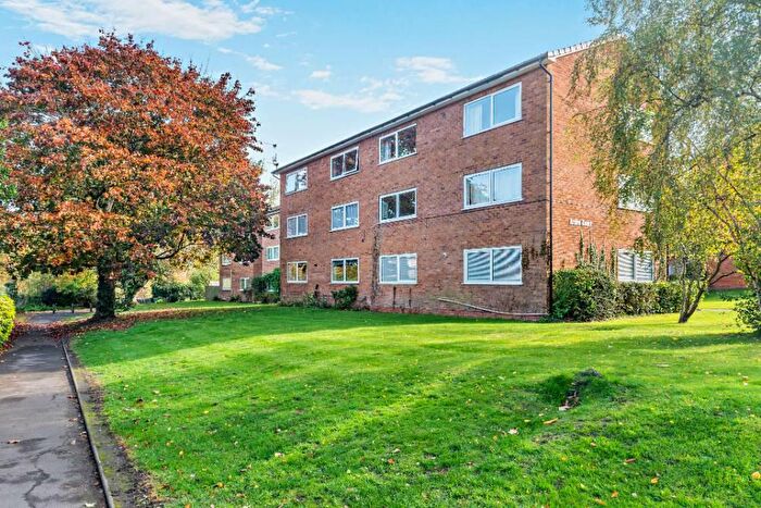 2 Bedroom Flat For Sale In Arden Court, Fentham Road, Hampton-in-arden, B92