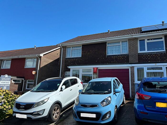4 Bedroom Semi-Detached House For Sale In Budleigh Close, Goosewell, Plymouth., PL9