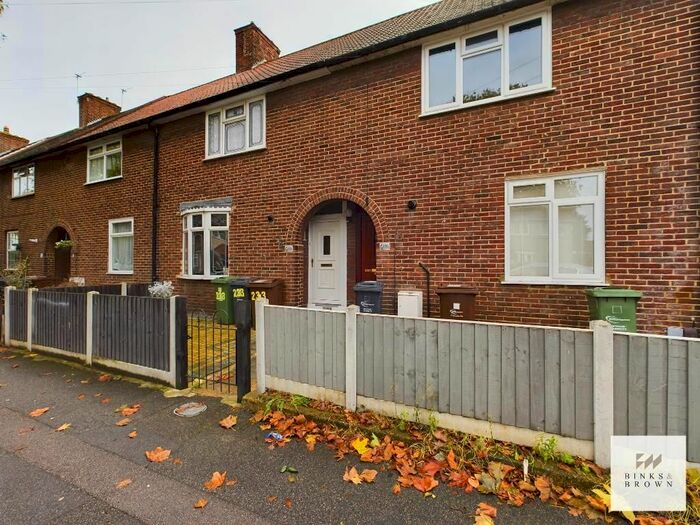 2 Bedroom Terraced House For Sale In Dagenham Avenue, Dagenham, Essex, RM9