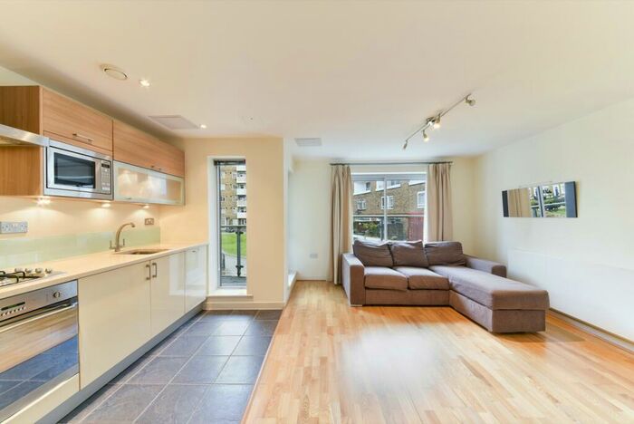 1 Bedroom Apartment To Rent In East India Dock Road, Canary Wharf, London, E14