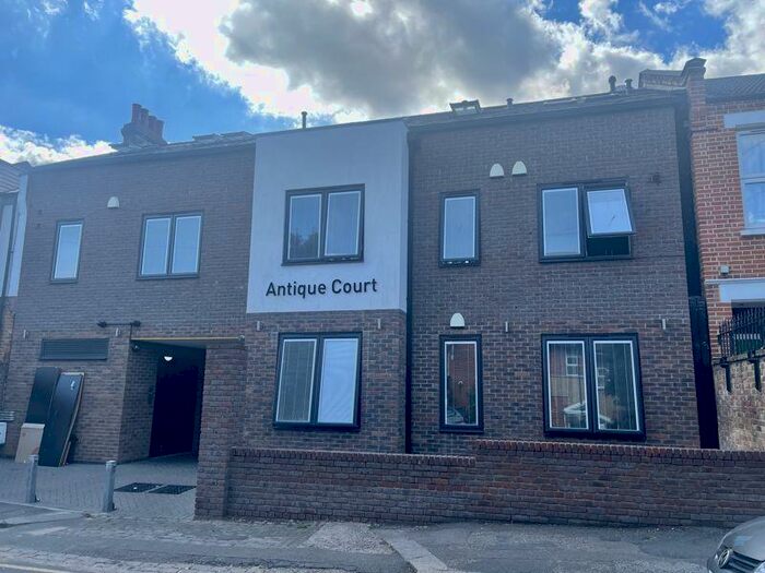 3 Bedroom Terraced House To Rent In Tynemouth Road, N15