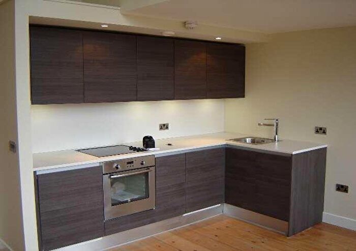 1 Bedroom Flat To Rent In Delauney House, Scoresby Street, Little Germany, BD1