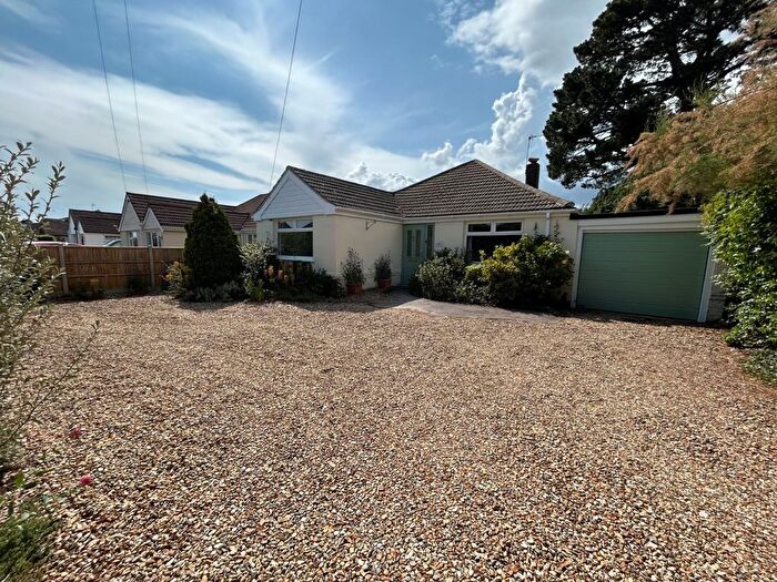 3 Bedroom Bungalow To Rent In Locks Heath Park Road, Locks Heath, Southampton, SO31