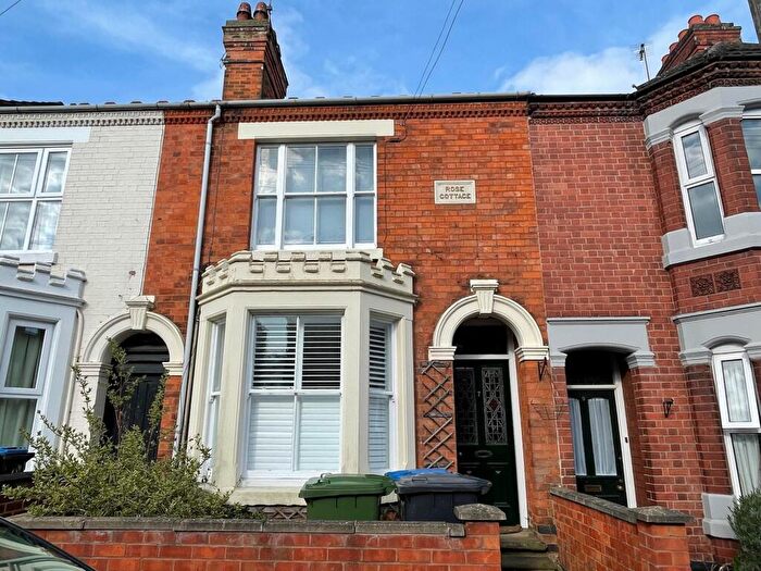 2 Bedroom House To Rent In Windsor Street, Rugby, CV21