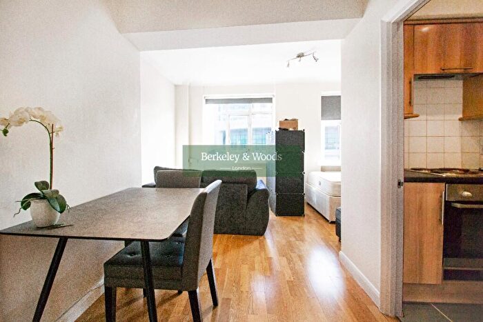 Studio To Rent In Warren Court, Euston Road, London, NW1