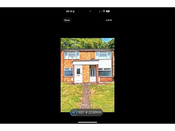 2 Bedroom Maisonette To Rent In Firsholm Close, Sutton Coldfield, B73