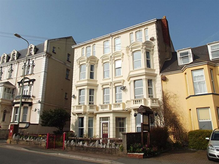 1 Bedroom Property To Rent In West Cliff, Dawlish, EX7
