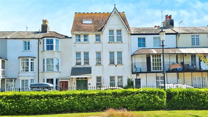 2 Bedroom Apartment For Sale In The Steyne, Bognor Regis, West Sussex, PO21
